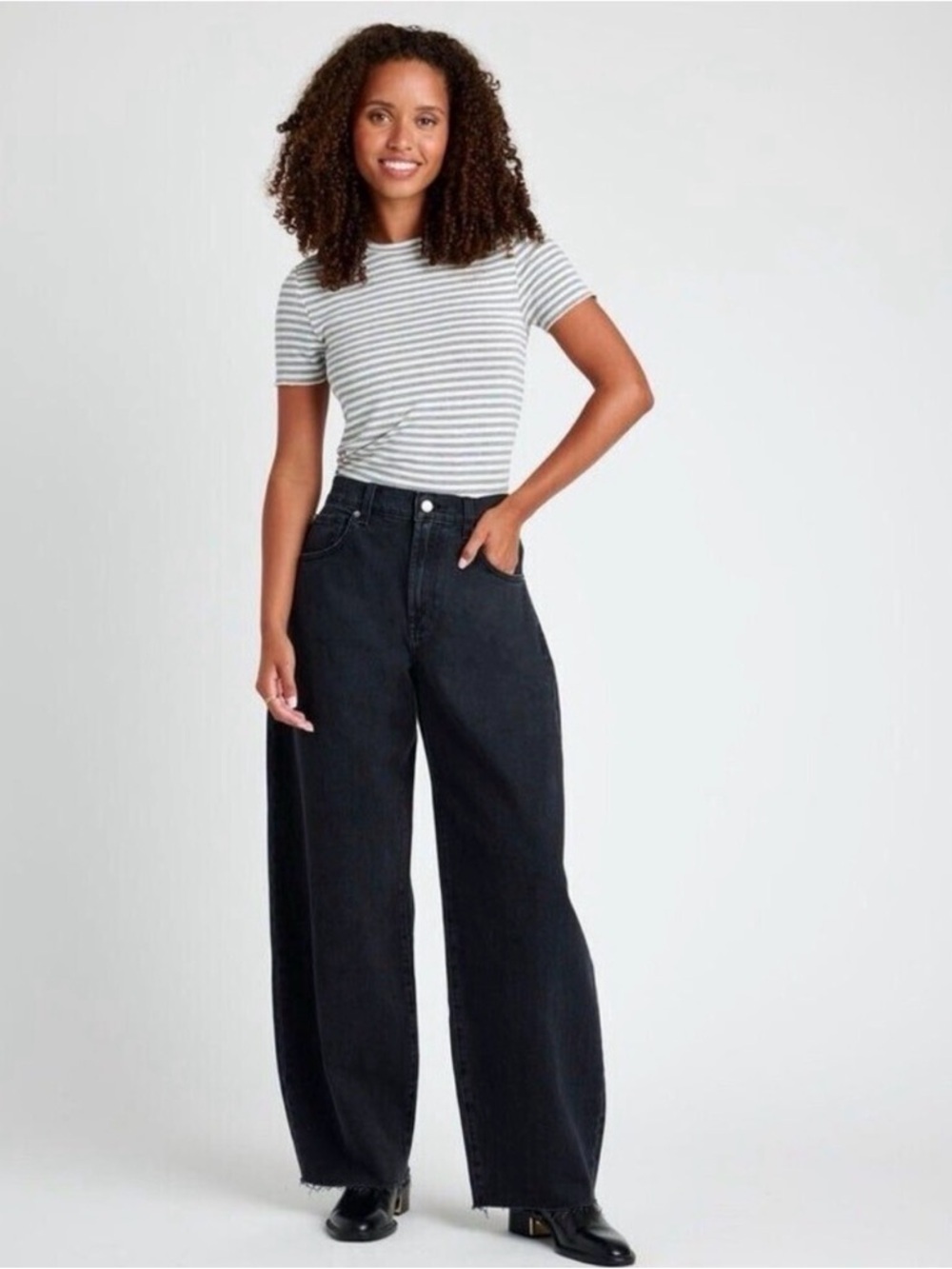 Splendid Black Rinse Carson Barrel Leg Jean Tapered Women's Size 24 Raw Hem NWT - Picture 4 of 9